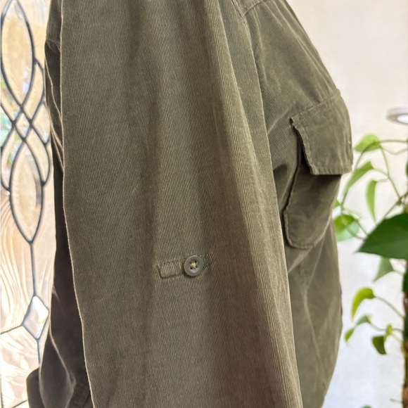 Bella Dahl Olive Green Corduroy Utility Western Style Button Down Shirt | M - Picture 5 of 11